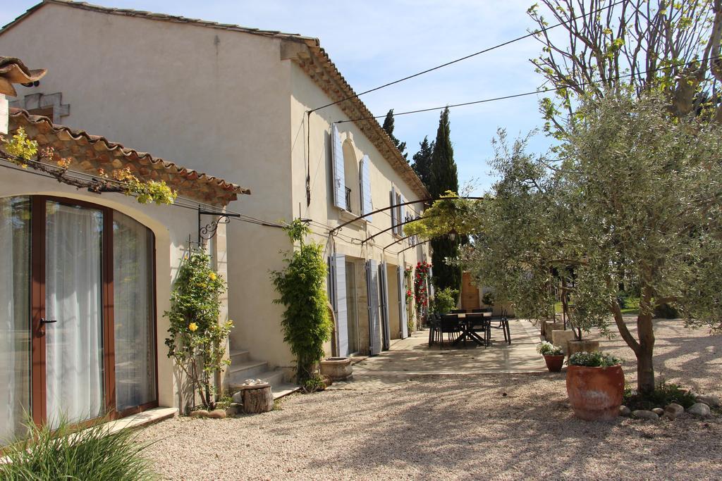 Sous Les Platanes B&B Châteaurenard Buitenkant foto